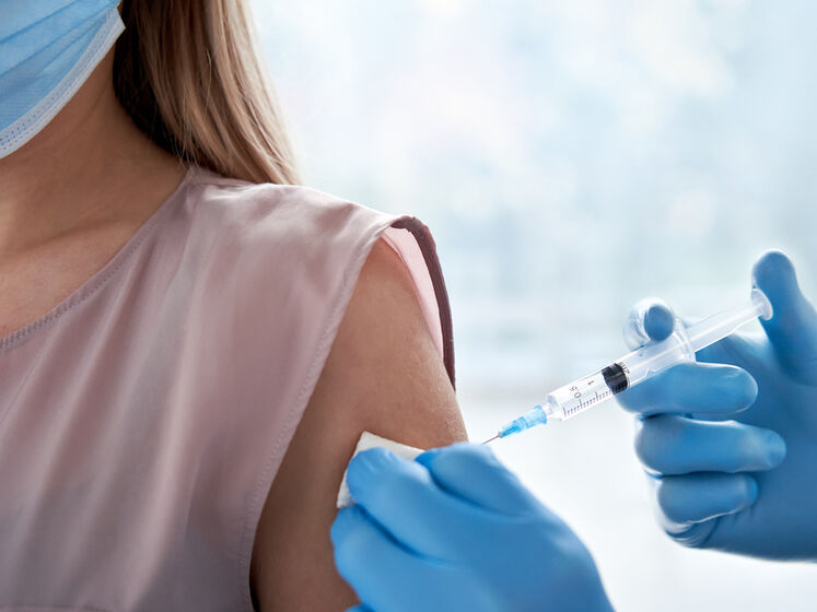 Коста-Рика першою у світі зобов'язала вакцинувати дітей проти коронавірусу