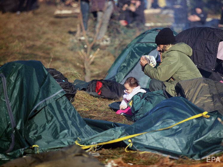 Депутат Бундестагу запропонував тимчасово розмістити мігрантів із Білорусі в Україні