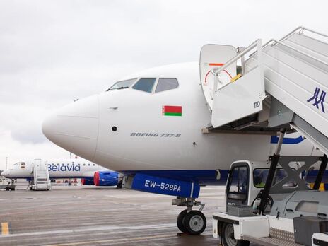 "Белавиа" не пускатиме на борт своїх літаків громадян трьох країн