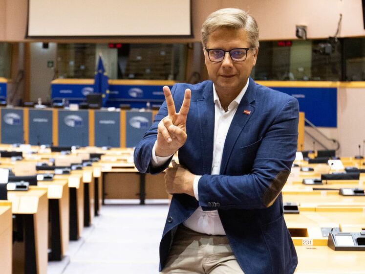 Европарламент лишил неприкосновенности экс-мэра Риги Нила Ушакова, депутат сам голосовал за это