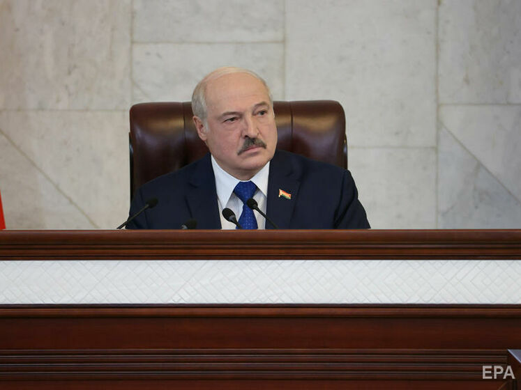 Лукашенко заперечує причетність до кризи з мігрантами на кордоні Білорусі з країнами ЄС