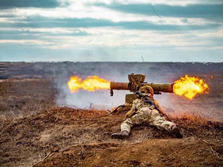 Бойовики на Донбасі 19 разів відкривали вогонь та поранили водія-санітара
