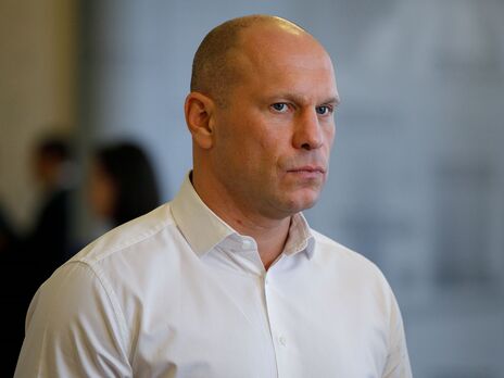 Монастырский лишил Киву права на наградное оружие