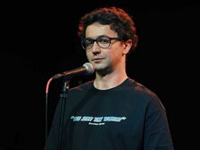 Комік Мірзалізаде: Стендап мені сподобався через американських коміків, які виходили, говорили такі брудні речі, такі моторошні історії могли розповідати