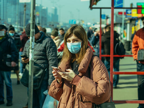 В Украине за сутки COVID-19 заболело 18 тыс. человек