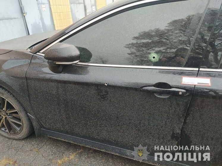 В Кировоградской области водитель Мercedes стрелял по машине, которую пытался обогнать – полиция