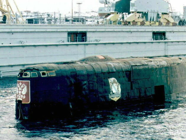 Колишній командувач Північного флоту РФ заявив, що "Курськ" затонув від зіткнення з підводним човном НАТО