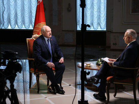 Лукашенко пообещал сесть за стол переговоров с Тихановской, если Путин сделает то же с 