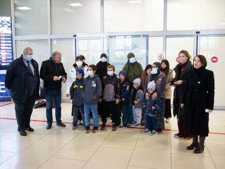 В Украину из сирийского лагеря вернулись еще 14 граждан