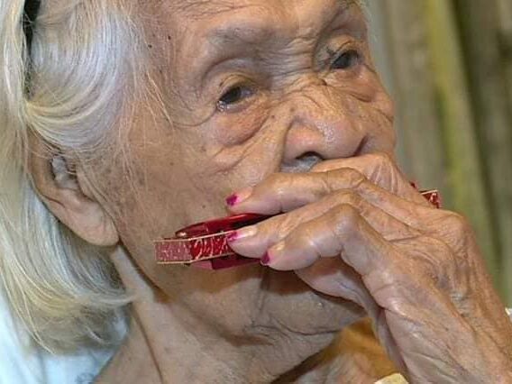 На Філіппінах померла одна з найстаріших жінок на Землі. Їй було 124 роки