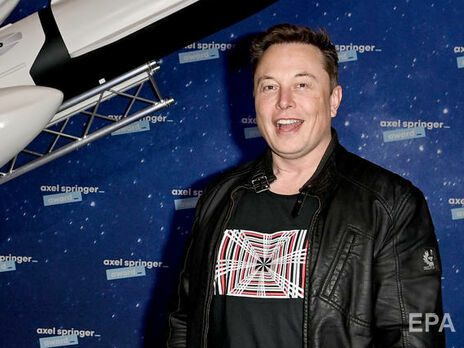 Маск провел презентацию в Zoom вместе с полуторагодовалым сыном. Ребенок расплакался, когда его увели из кабинета. Видео