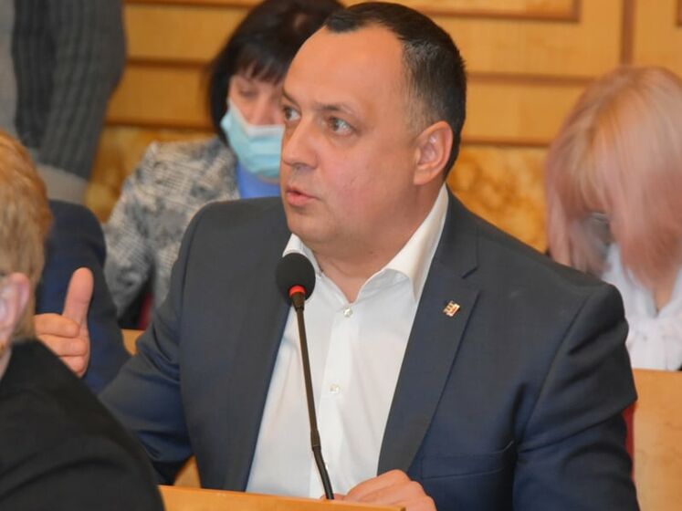 В Закарпатском облсовете избрали нового председателя. Заседание трижды переносили из-за "минирования"