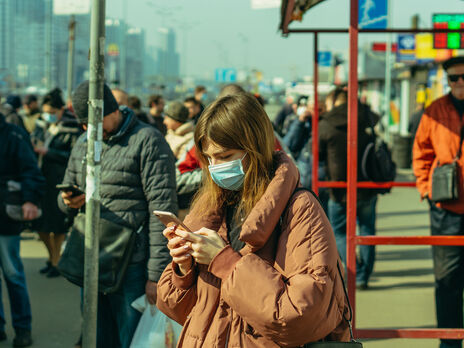 За сутки от коронавируса умерло 400 украинцев