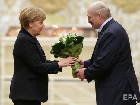 Меркель провела два телефонных разговора с Лукашенко