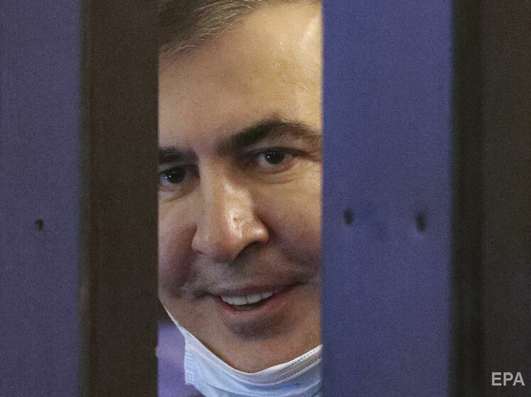 Саакашвили впервые после задержания появился на публике. На его выступление в суде реагировали аплодисментами. Видео