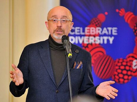 Резніков про скупчення військ РФ на кордоні з Україною: Путін намагається посилити свою переговорну позицію перед зустріччю з Байденом