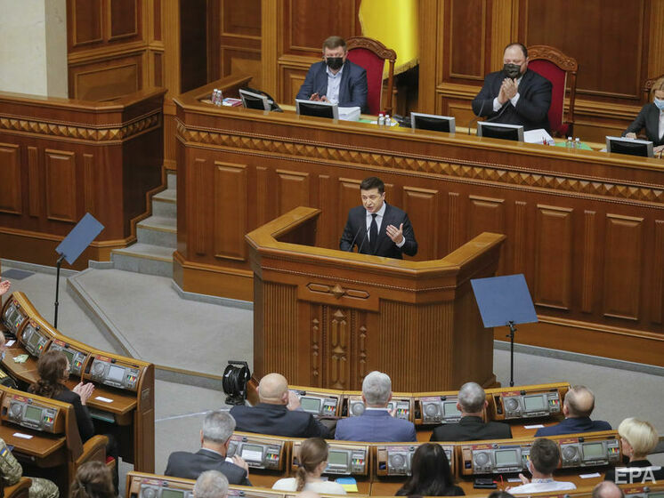 Зеленский выступил в Раде, в Киеве прошел оппозиционный митинг, ЕС утвердил пятый пакет санкций против Беларуси. Главное за день
