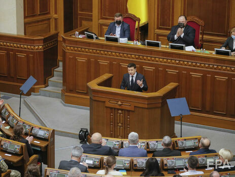 Зеленський виступив у Раді, у Києві відбувся опозиційний мітинг, ЄС затвердив п'ятий пакет санкцій проти Білорусі. Головне за день