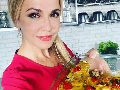 Ольга Сумская поделилась рецептом полезной лазаньи из кабачков и без муки