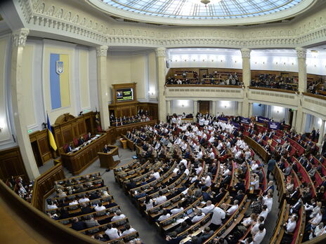 Рада ухвалила бюджет на 2022 рік, Захід ввів нові санкції проти Білорусі. Головне за день