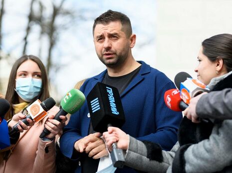 Закон о множественном гражданстве не позволит украинцам голосовать на выборах в других странах – Арахамия