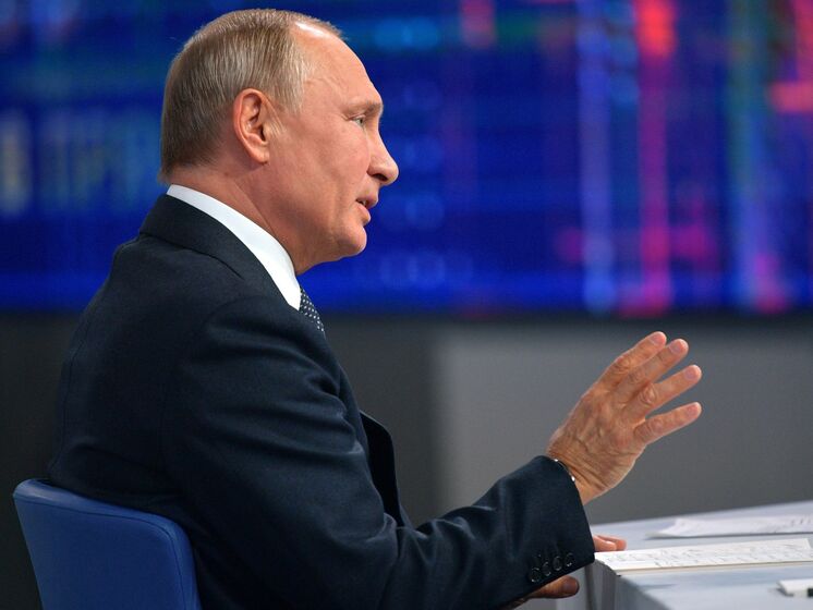 Путін намагається захопити українську історію, бо російська така, що треба відводити очі – Клімкін