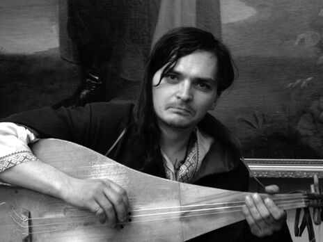 От осложнений COVID-19 скончался музыкант группы 