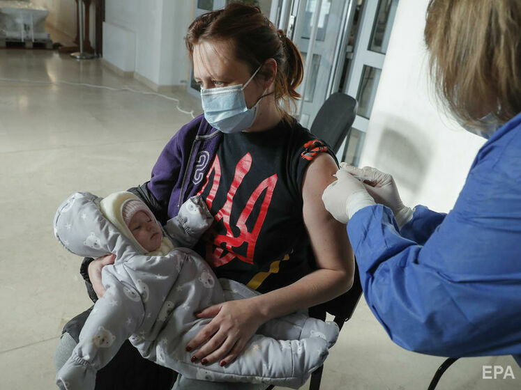 В Минздраве Украины заявили, что вакцинироваться от коронавируса можно через 28 дней после перенесенного COVID-19