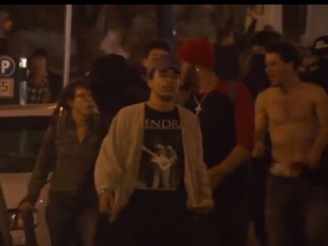 В американском Портленде протесты против Трампа переросли в погромы. Видео