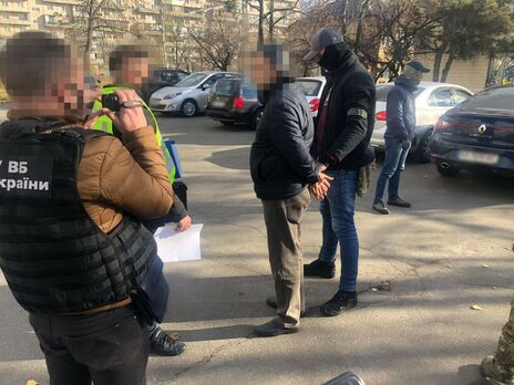 Мужчине, который выдавал себя за сотрудника СБУ, сообщили о подозрении