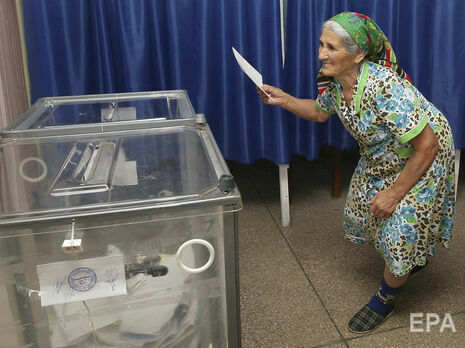 Зеленский продлил до 10 лет санкции против причастных к выборам в Госдуму России в Крыму