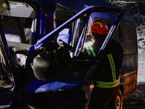 В результате ДТП под Тернополем в больницу попали 10 человек. Фото, видео