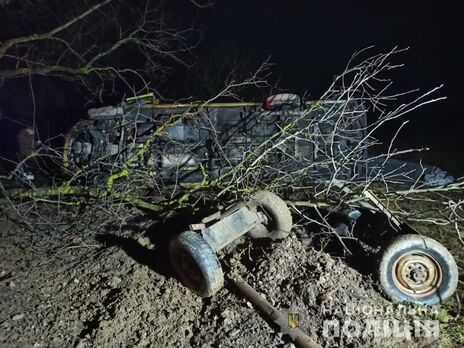 В результате ДТП в Закарпатской области погибло два человека, четверо травмированы. Водитель сбежал