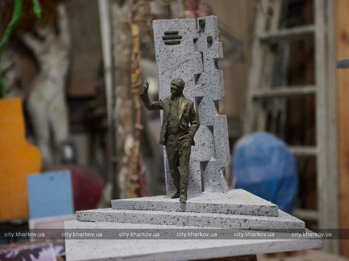 Мэрия Харькова показала проект памятника Кернесу