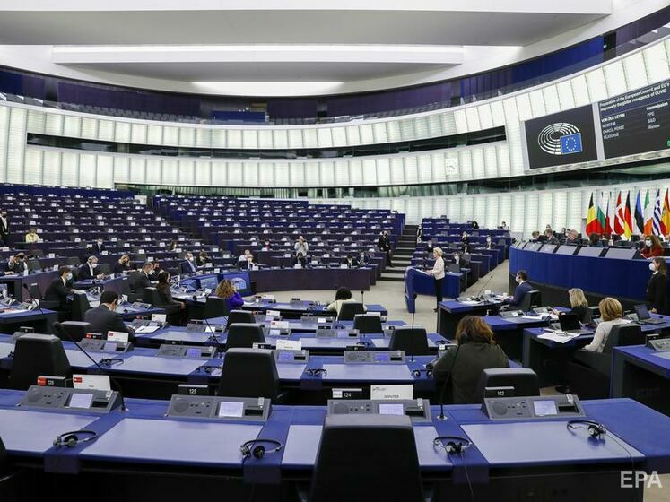 Європарламент ухвалив резолюцію на підтримку України, російський суд визнав перебування військ РФ в ОРДЛО. Головне за день