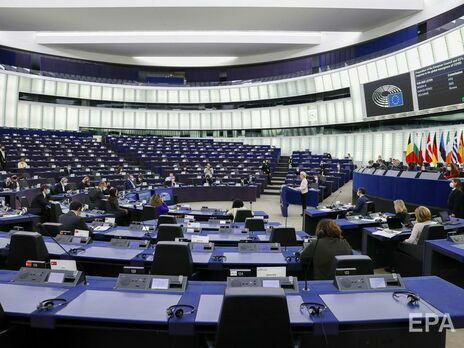 Европарламент принял резолюцию в поддержку Украины, российский суд признал пребывание войск РФ в ОРДЛО. Главное за день