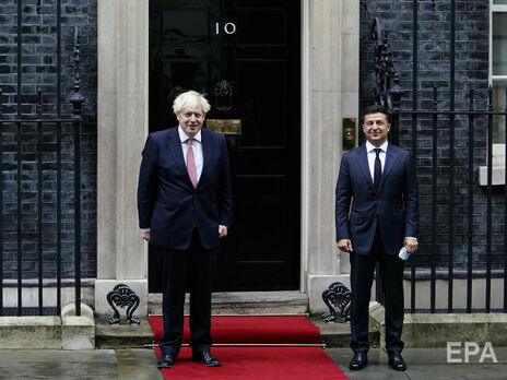 Зеленський обговорив із Джонсоном ситуацію з безпекою, 