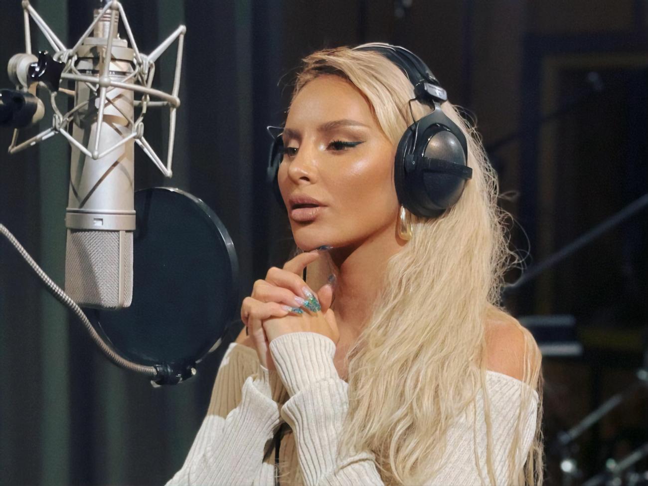 Асти последняя женщина. Группа artik & asti 2022. Асти певица 2022. Асти последняя женщина. Anna asti - феникс (2022).