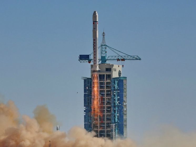 Китай запустил на орбиту метеорологический спутник