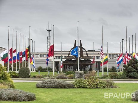 Spiegel: Из-за победы Трампа НАТО отложит свой саммит на полгода