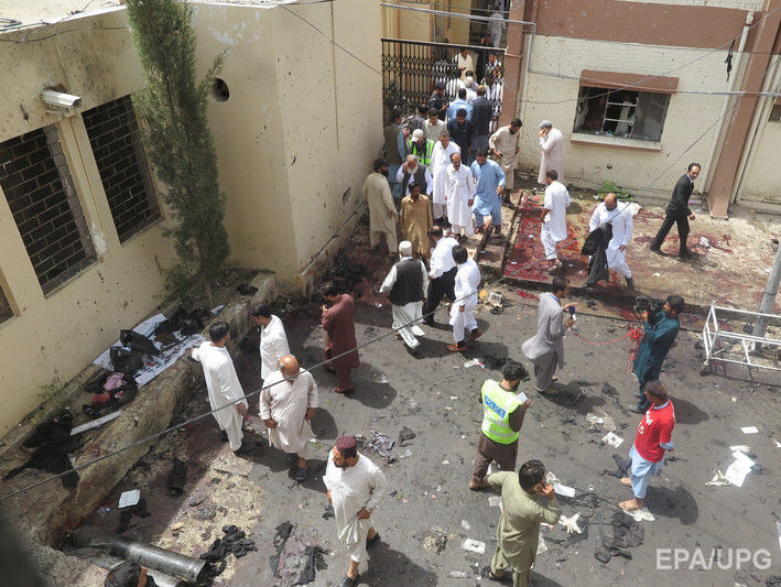 Количество жертв теракта в пакистанской мечети достигло 43