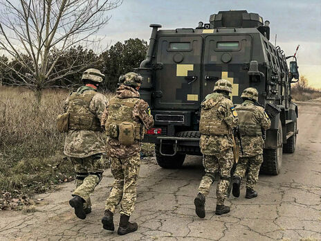 На Донбасі двоє українських військових підірвалися на невідомому вибуховому пристрої – штаб ООС