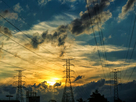 Третина українців вважає небезпечною купівлю електроенергії в Білорусі. Майже 10% – вбачають у цьому підтримку режиму Лукашенка – опитування