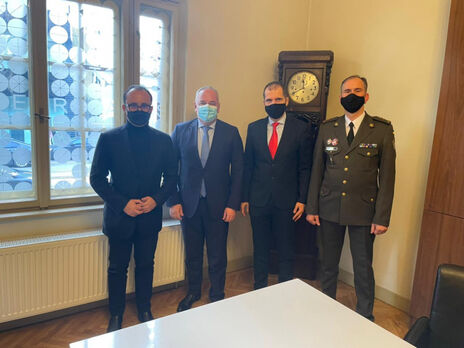 Румыния передаст Минобороны Украины санитарно-медицинские средства на $110 тыс.