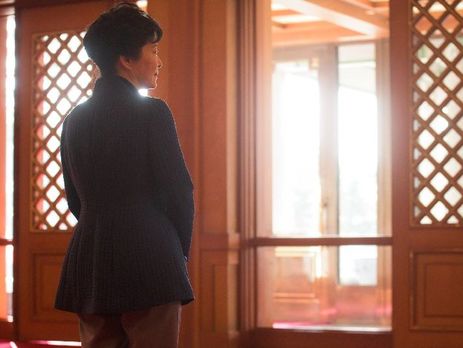 В Южной Корее впервые в истории допросят действующего президента