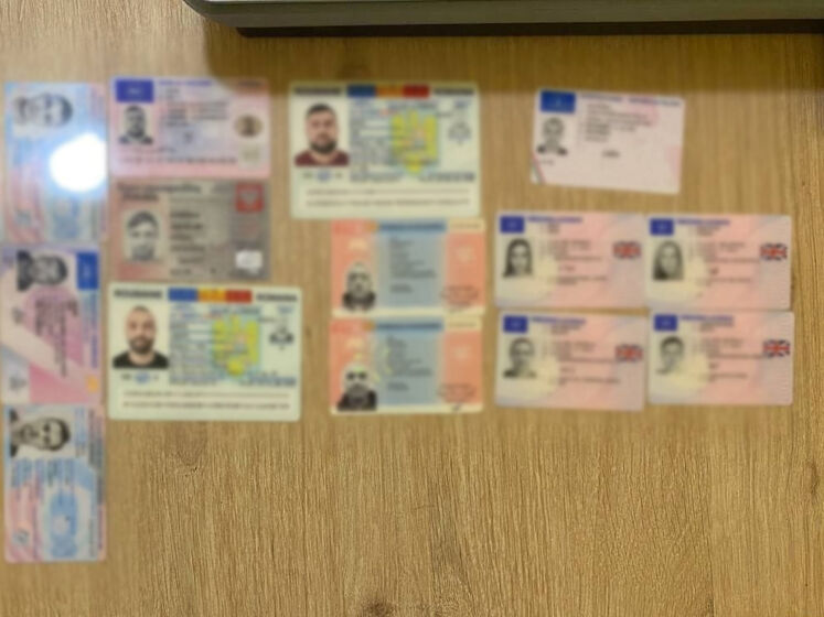 Гражданин Молдовы хотел перевезти в Россию через Украину более 20 поддельных документов – Госпогранслужба