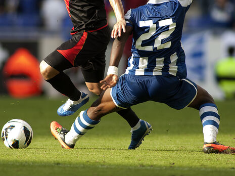 Британским футбольным фанам могут на 10 лет запретить посещать матчи за публикацию расистских высказываний