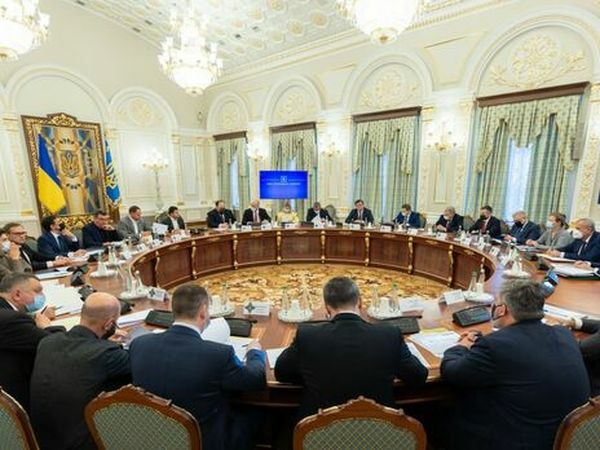 Заседание СНБО переносится в связи с тем, что Зеленский расширил повестку дня