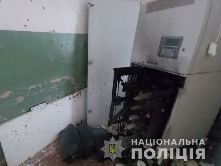 В Харьковской области подорвали банкомат в здании больницы. Деньги из него унесли – полиция