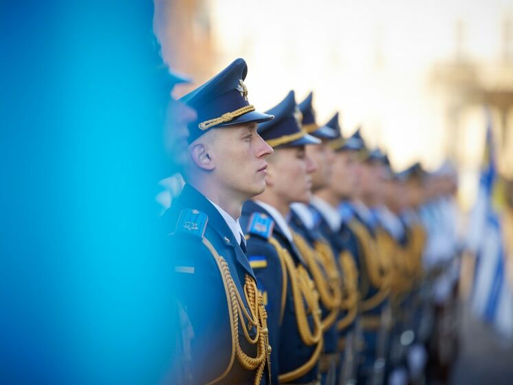 Зеленський затвердив строки призову на термінову військову службу 2022 року
